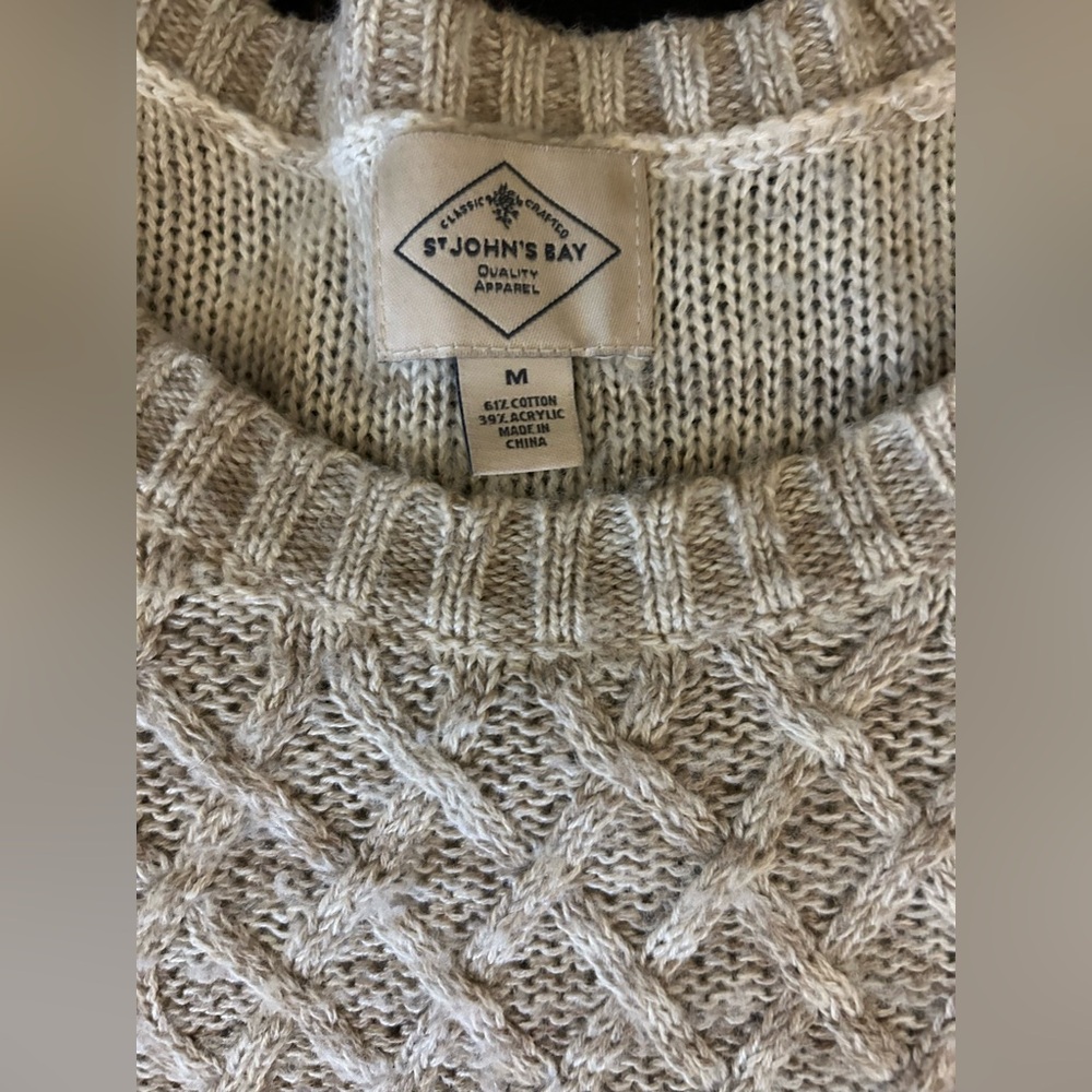 St. John's Bay Ombre Cable‎ Knit Long Sleeve Sweater. Size M - Picture 6 of 9